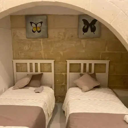 Refurbished Comfort Walk To And Restaurants * Sliema